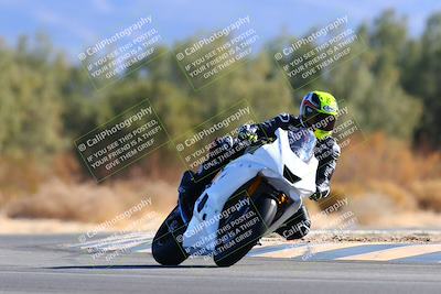 media/Jan-08-2022-SoCal Trackdays (Sat) [[1ec2777125]]/Turn 7 (1035am)/